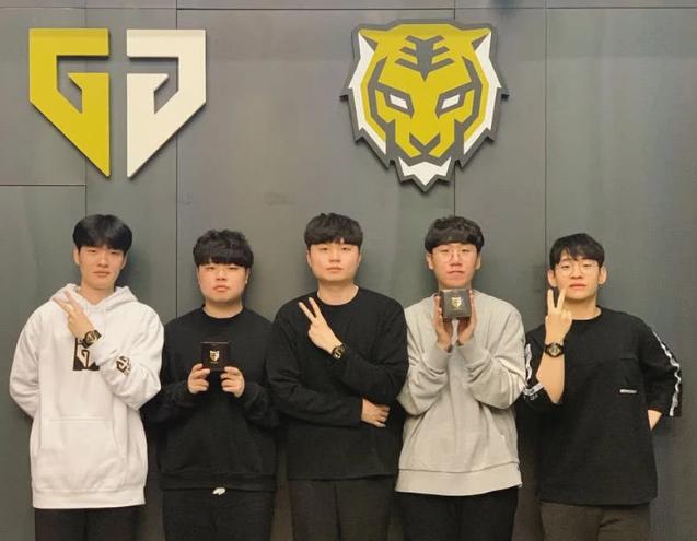 球队在进攻 球队在进攻