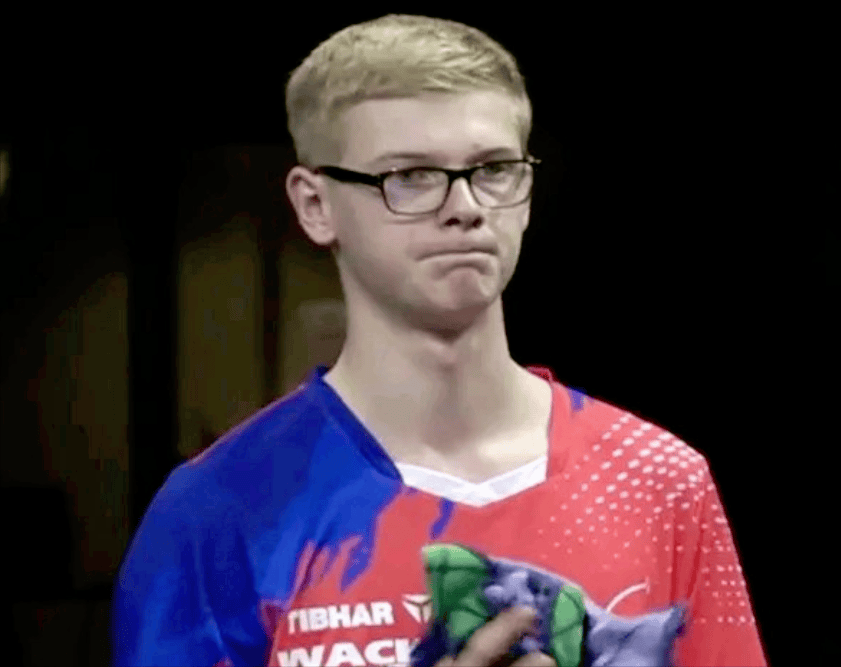 背后是城市 背后是城市