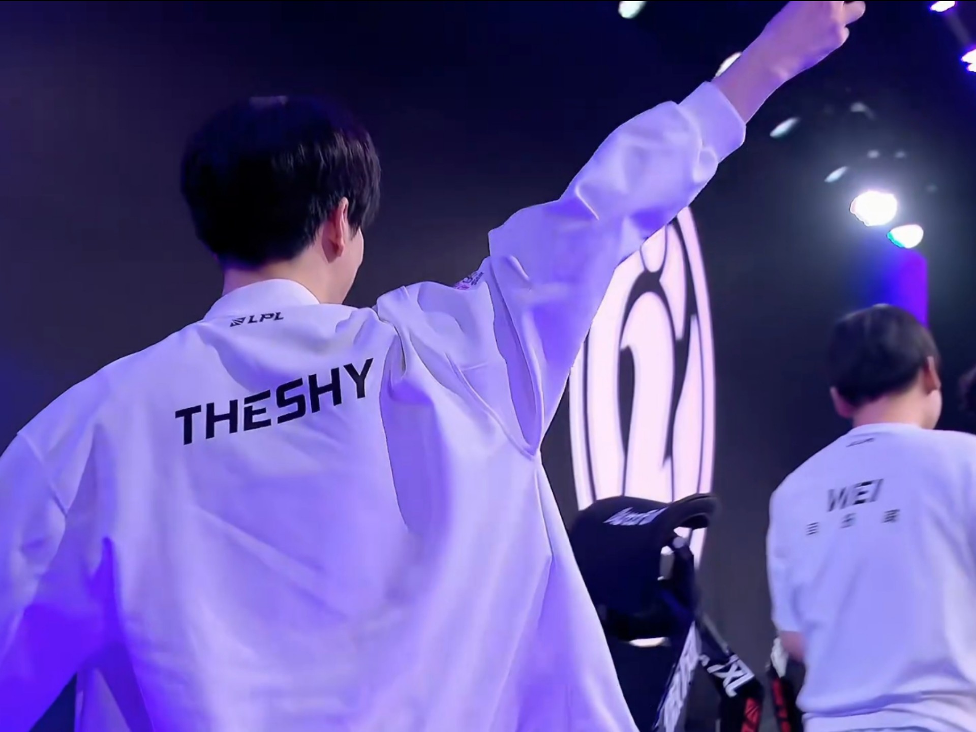 角球与前场 角球与前场